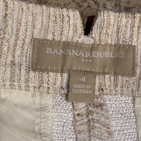 Banana Republic Tan and Gold shorts - Picture 3 of 5